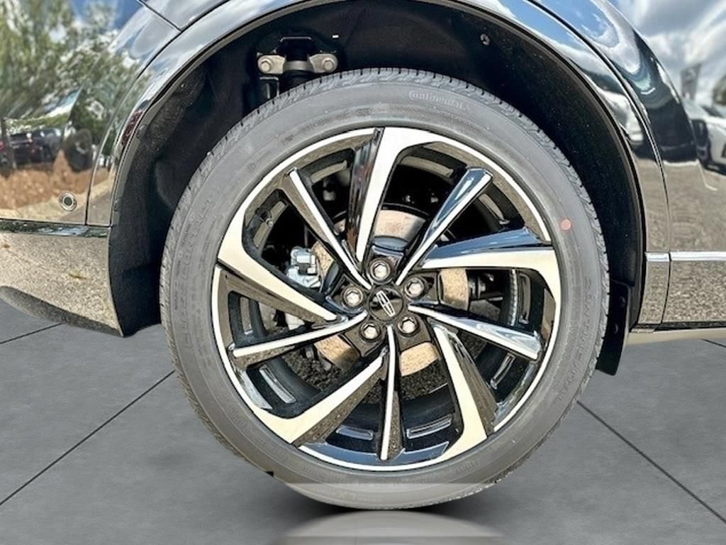 New 2024 Lincoln Corsair Grand Touring w/ Equipment Group 302A AWD/4WD image 4