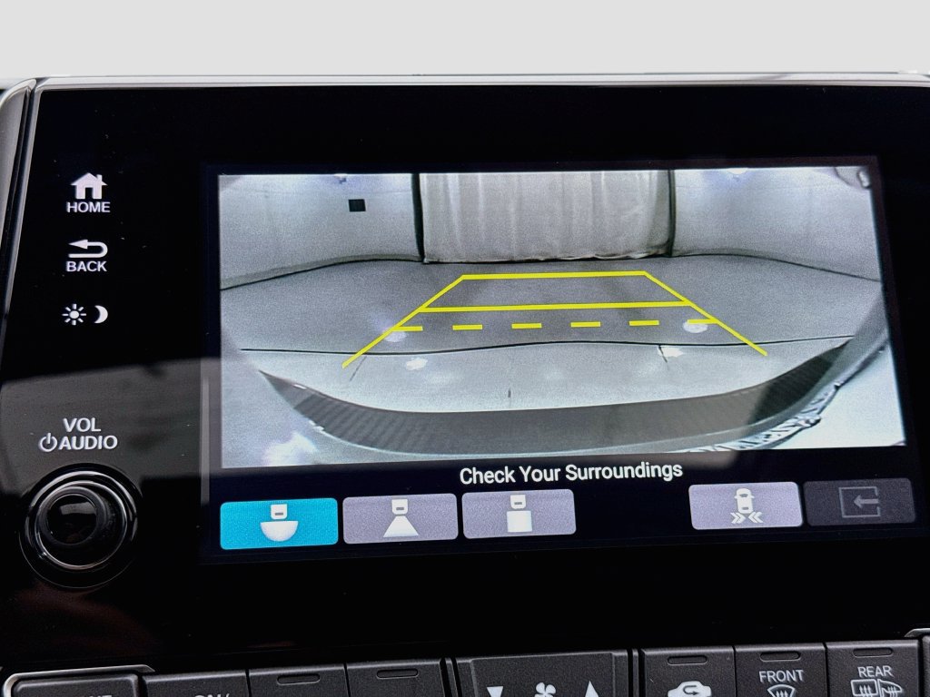 Used 2024 Honda Odyssey Touring image 15