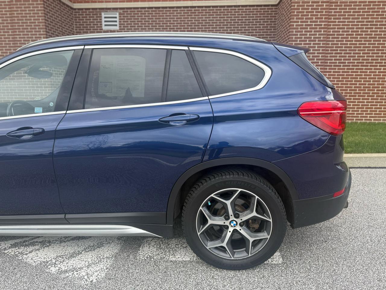 Used 2018 BMW X1 xDrive28i image 9
