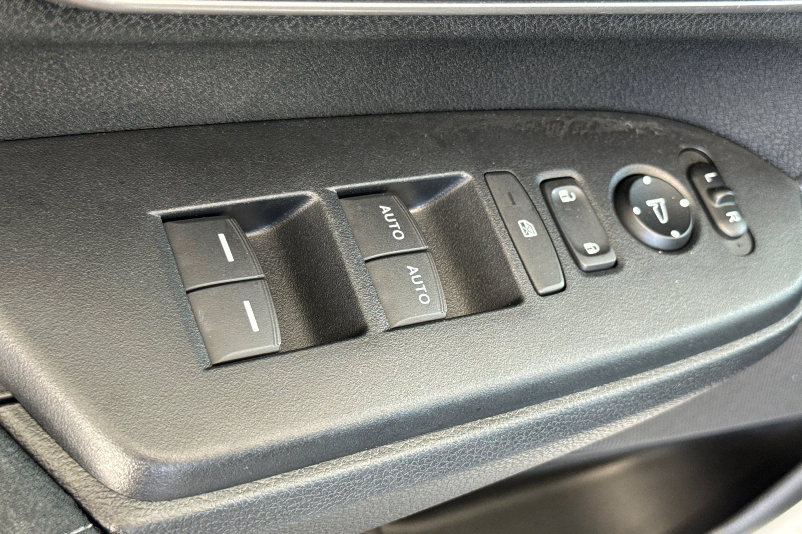 Used 2019 Honda CR-V EX image 13