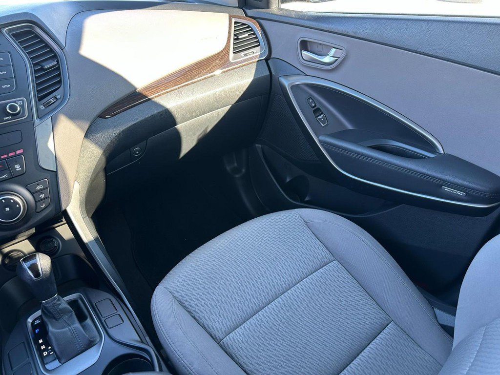 Used 2018 Hyundai Santa Fe Sport image 15