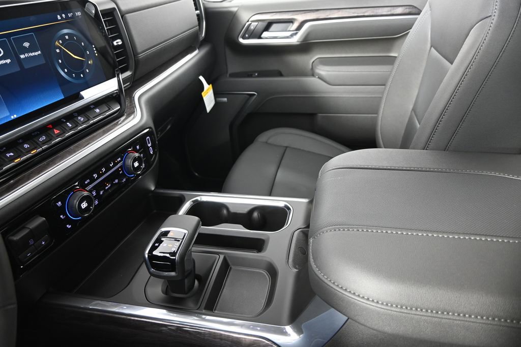 New 2026 Chevrolet Silverado 1500 LTZ w/ LTZ Premium Package AWD/4WD image 31