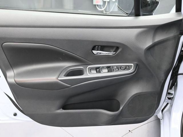 New 2025 Nissan Versa SR w/ Trunk Package FWD image 12