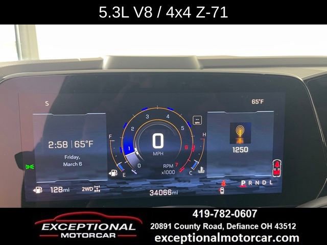 Used 2025 Chevrolet Suburban Z71 image 40