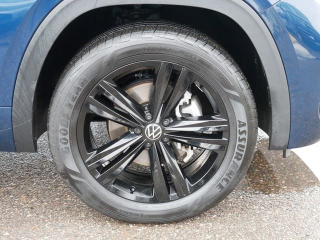 Certified 2023 Volkswagen Atlas Cross Sport SEL R-Line image 9