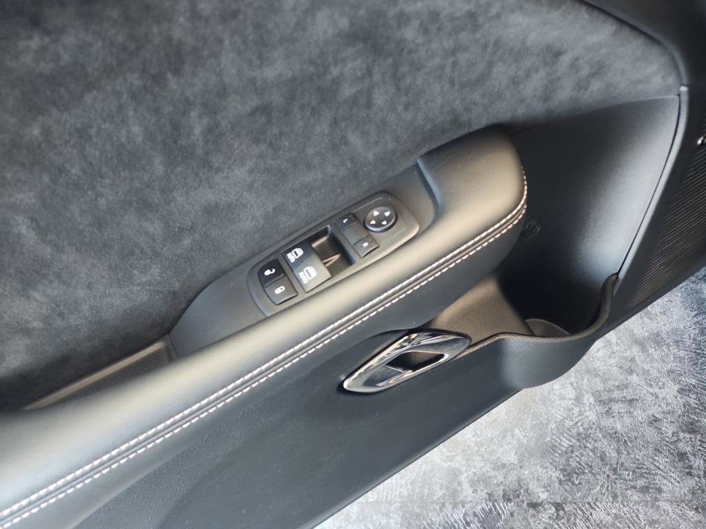 Used 2023 Dodge Challenger SRT Hellcat Redeye image 13