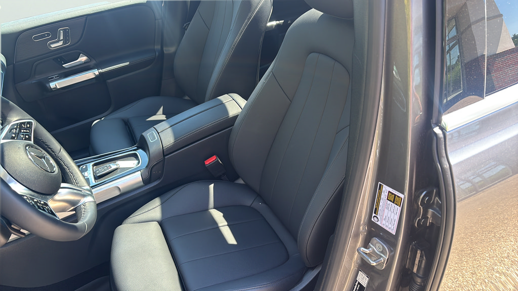 Certified 2026 Mercedes-Benz GLB 250 4MATIC image 19