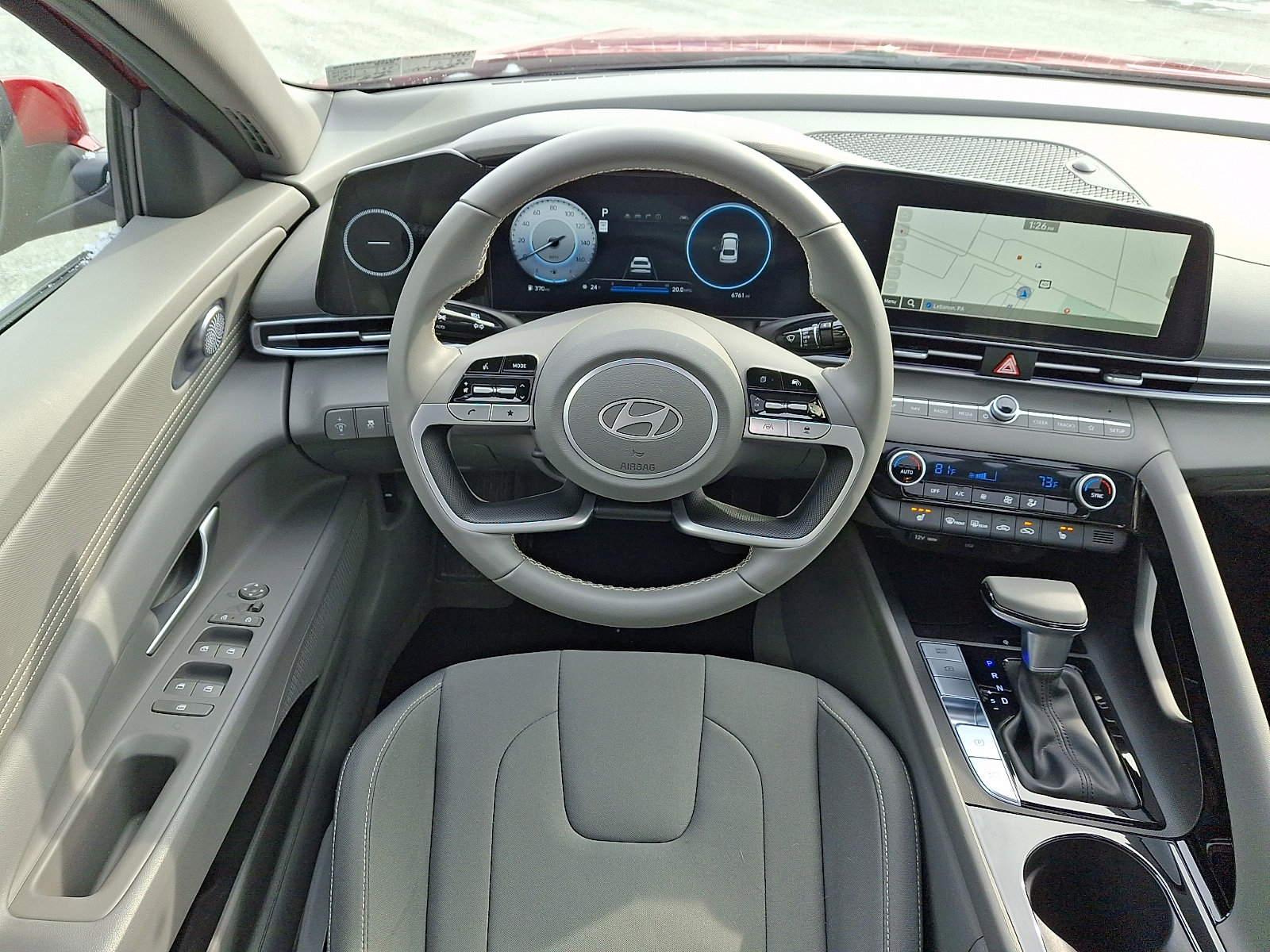 Used 2025 Hyundai Elantra SEL image 11