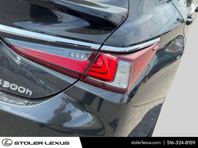 Used 2024 Lexus ES 300h w/ Premium Package image 12