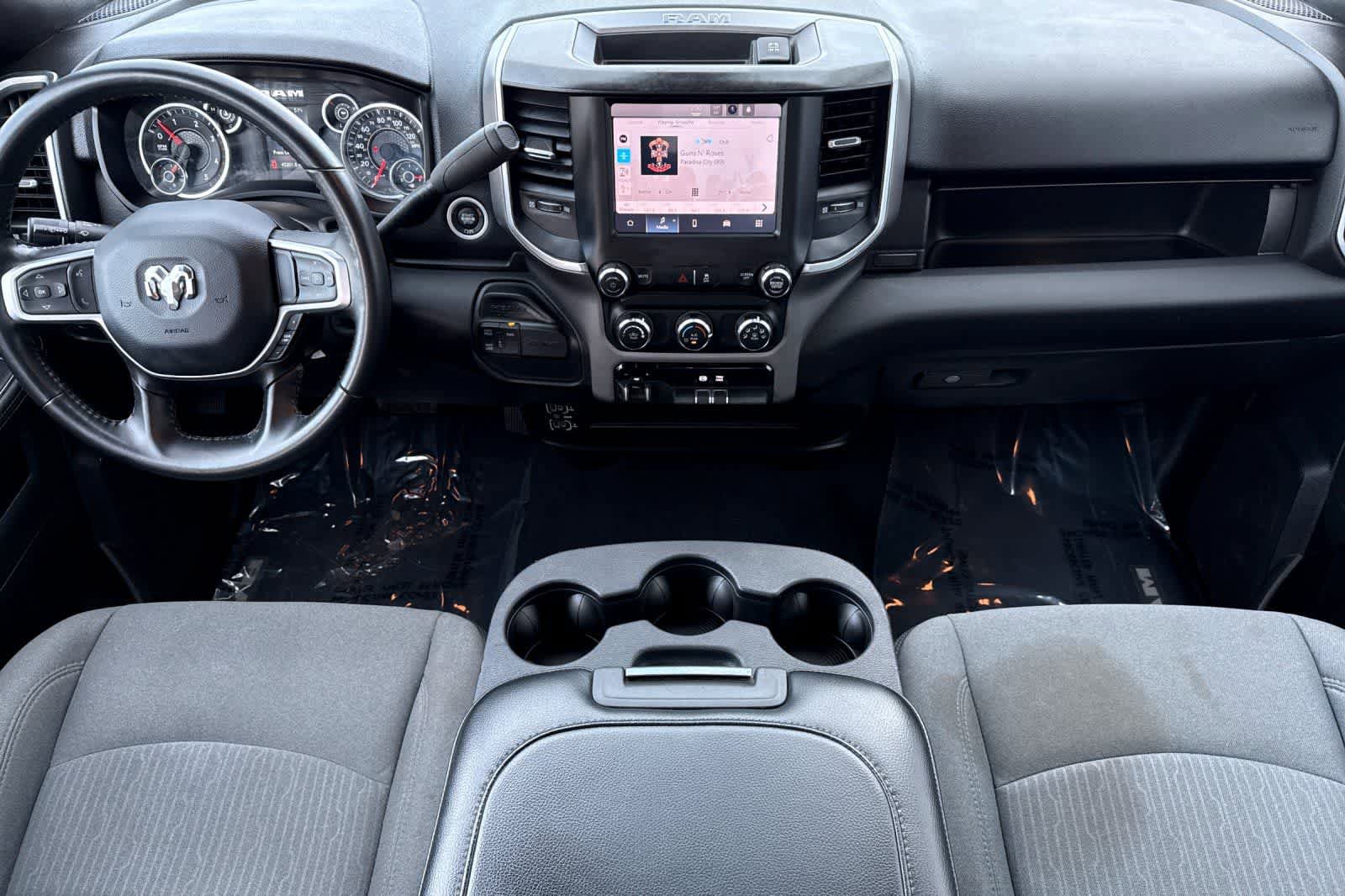 Used 2024 RAM 3500 Big Horn AWD/4WD image 3
