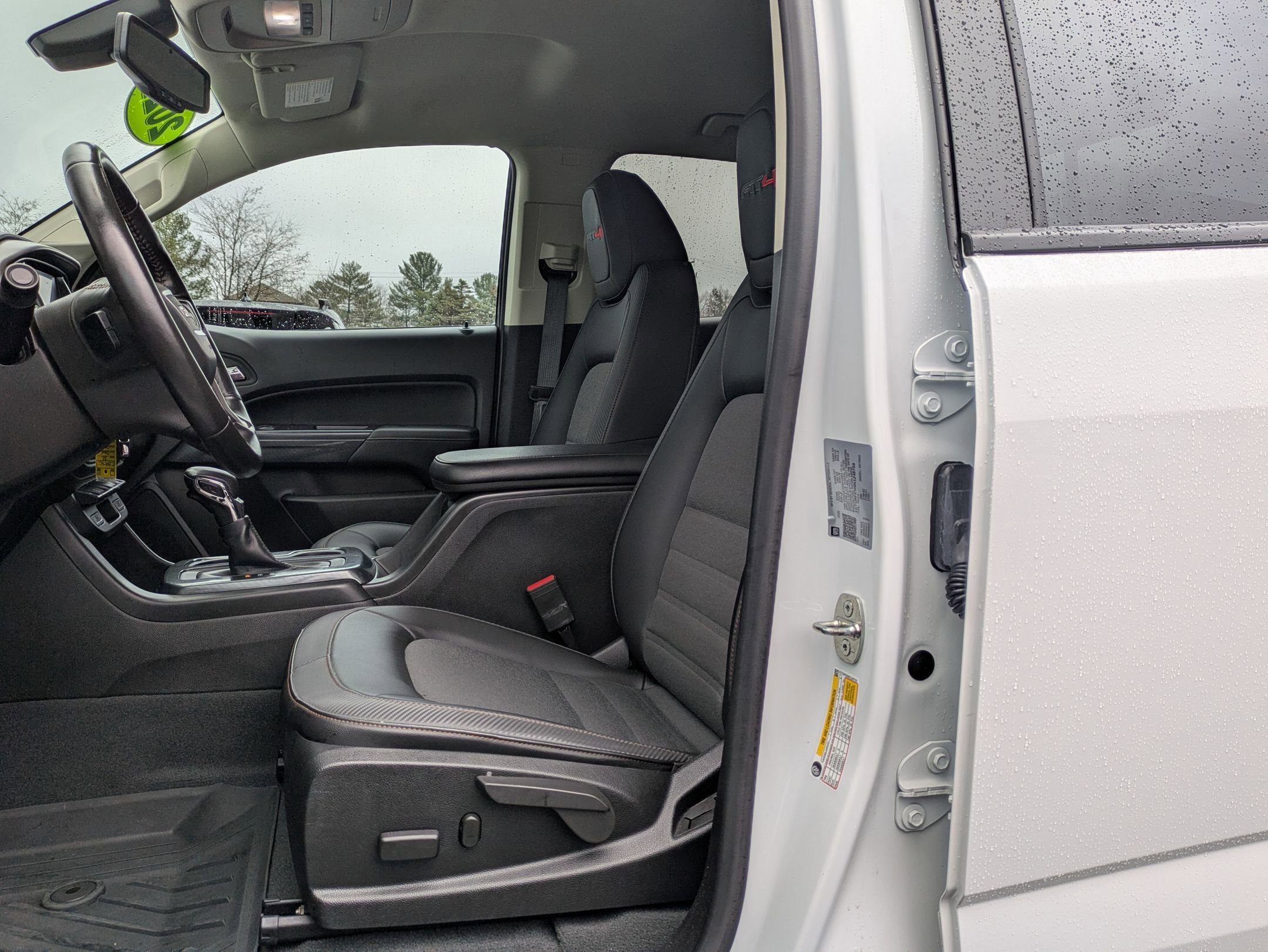 Used 2022 GMC Canyon AT4 w/ Trailering Package image 12