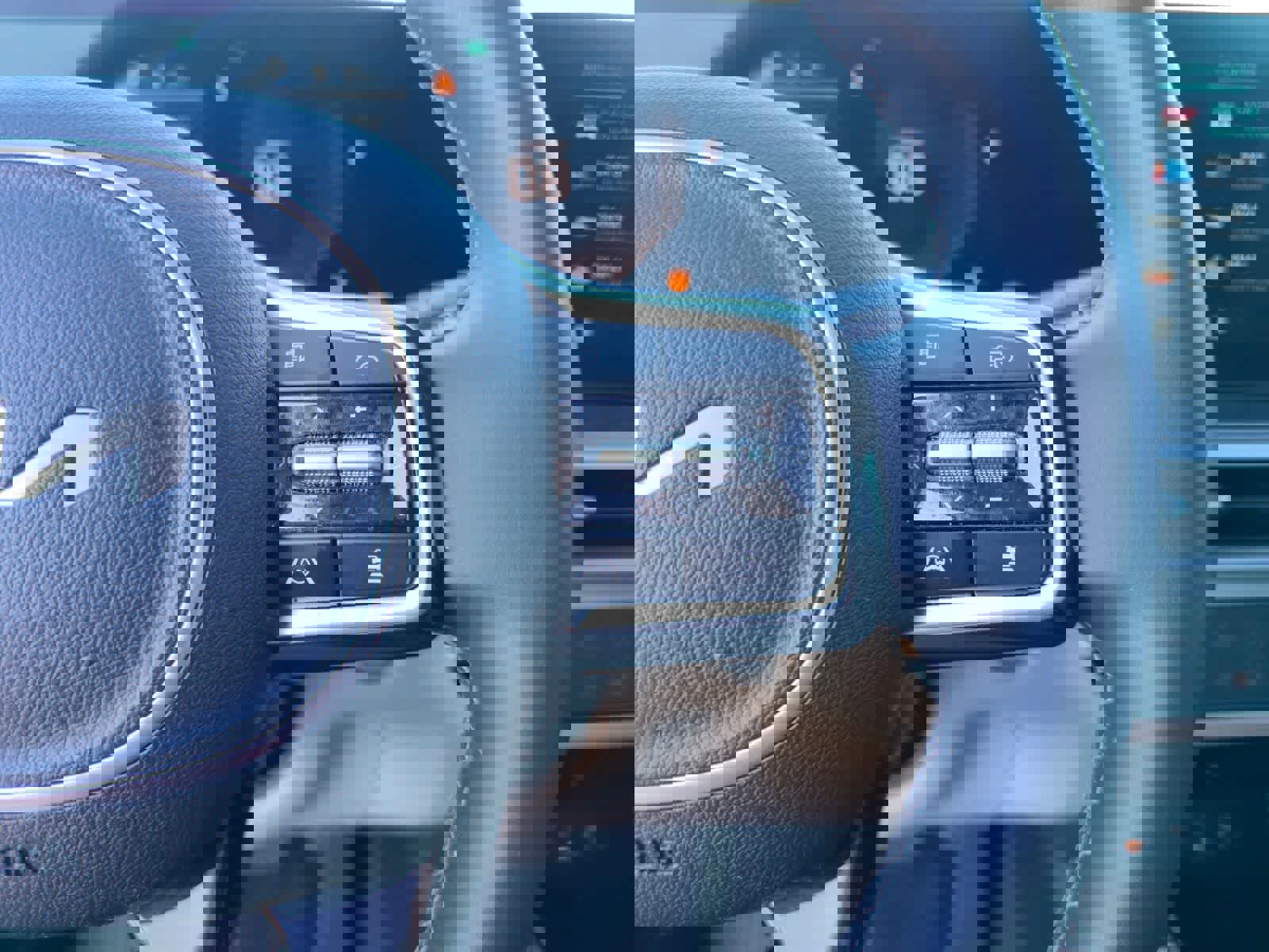 Used 2025 Kia Sorento S w/ Panoramic Sunroof Package FWD image 16