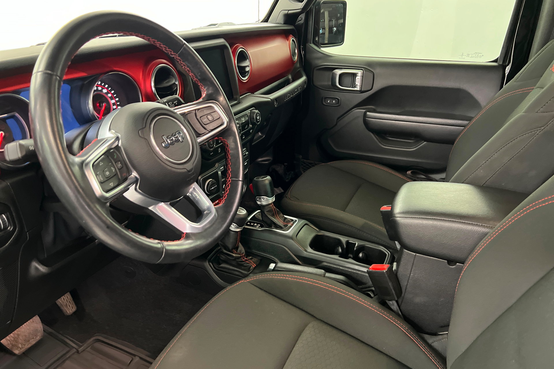 Used 2021 Jeep Wrangler Rubicon AWD/4WD image 15