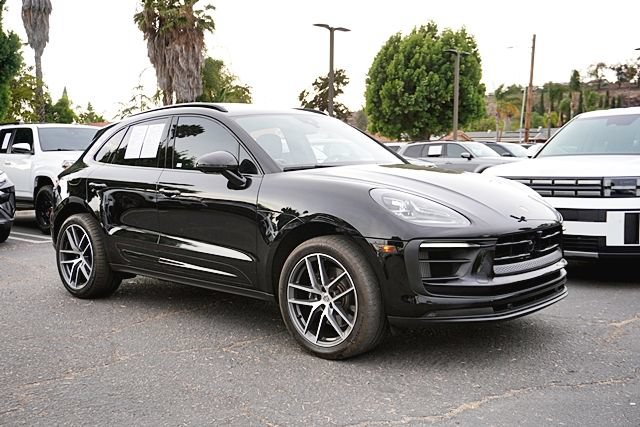 Used 2024 Porsche Macan S w/ Premium Plus Package AWD/4WD image 7