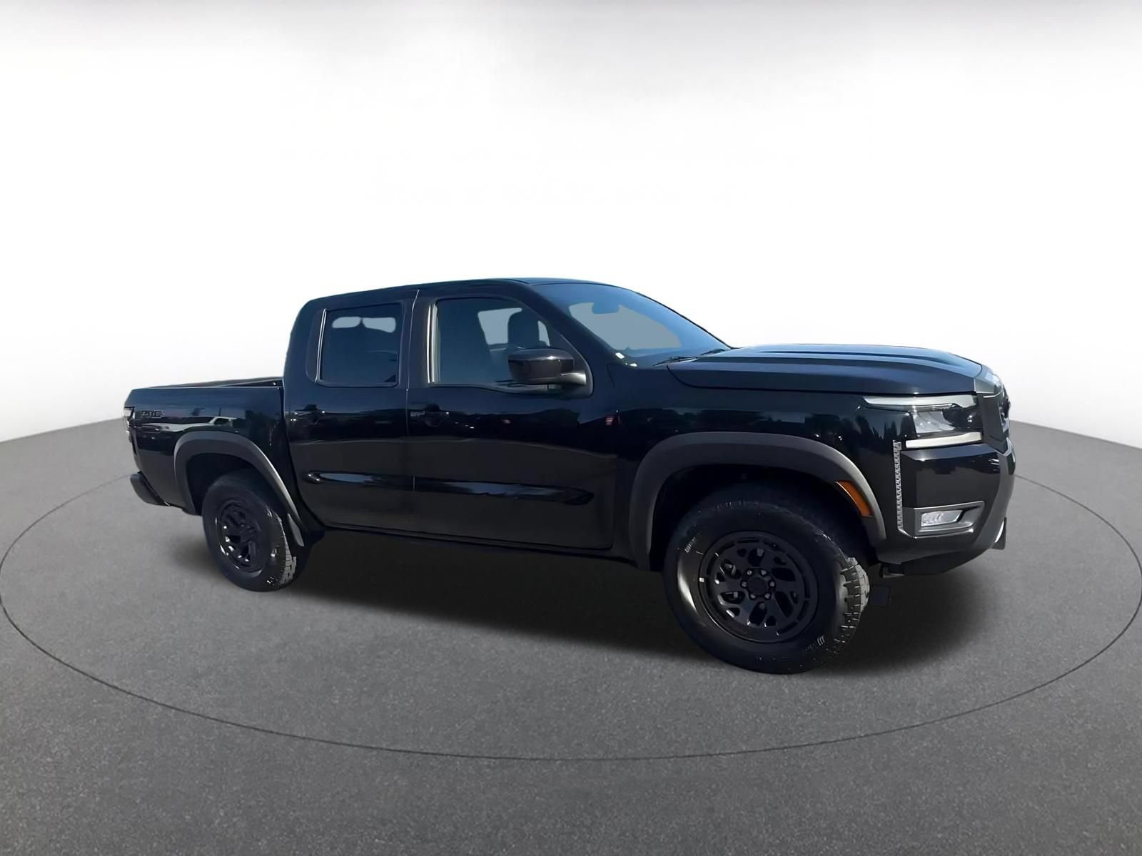Used 2026 Nissan Frontier PRO-4X AWD/4WD image 2