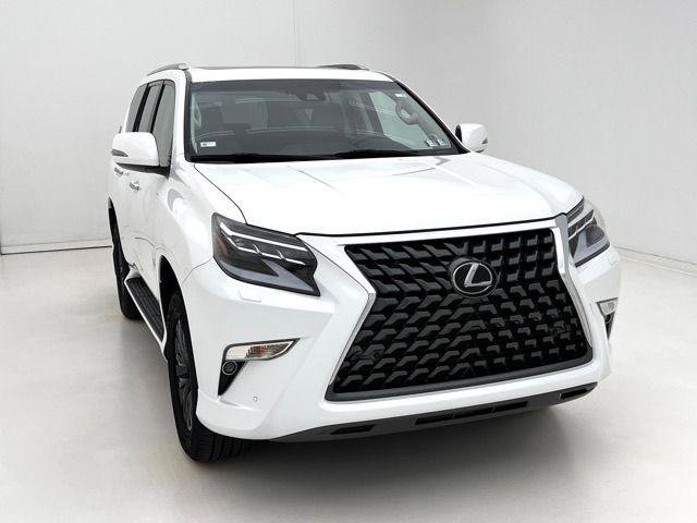Certified 2020 Lexus GX 460 Premium w/ Premium Package AWD/4WD image 3