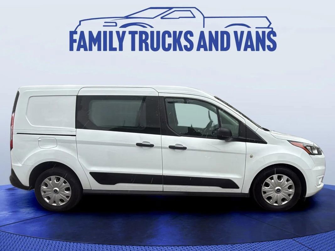 Used 2023 Ford Transit Connect XLT image 6