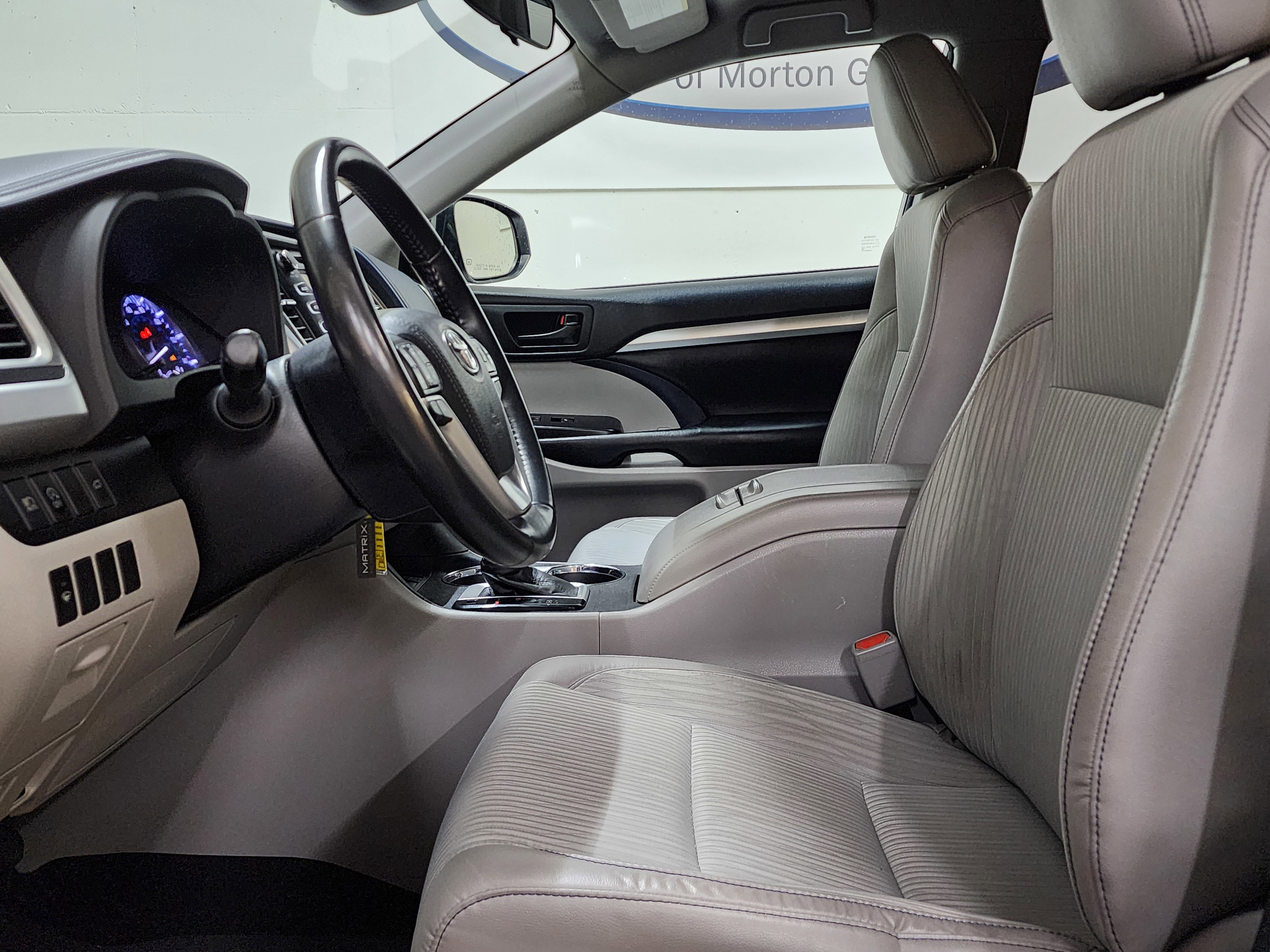 Used 2018 Toyota Highlander Plus image 14