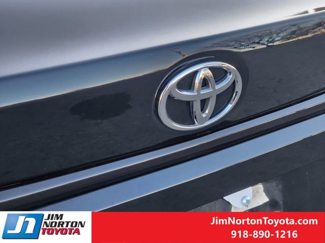 Used 2024 Toyota Corolla LE image 11