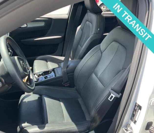 Certified 2024 Volvo XC40 B5 Ultimate AWD/4WD image 2