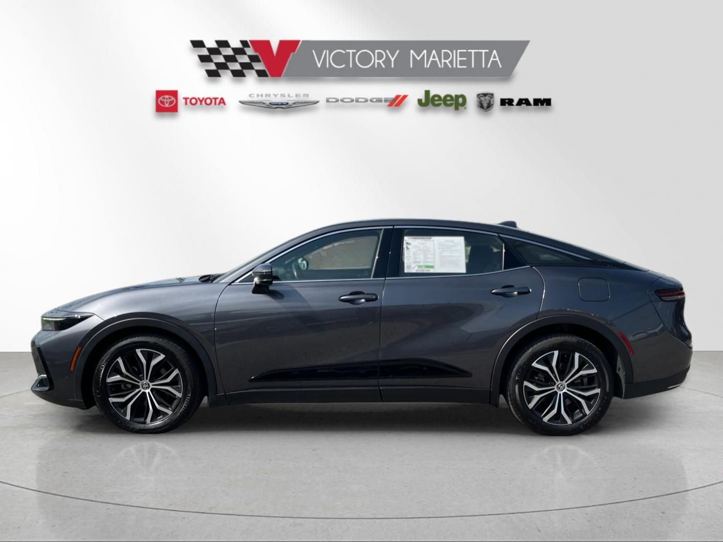 Used 2023 Toyota Crown AWD/4WD image 2