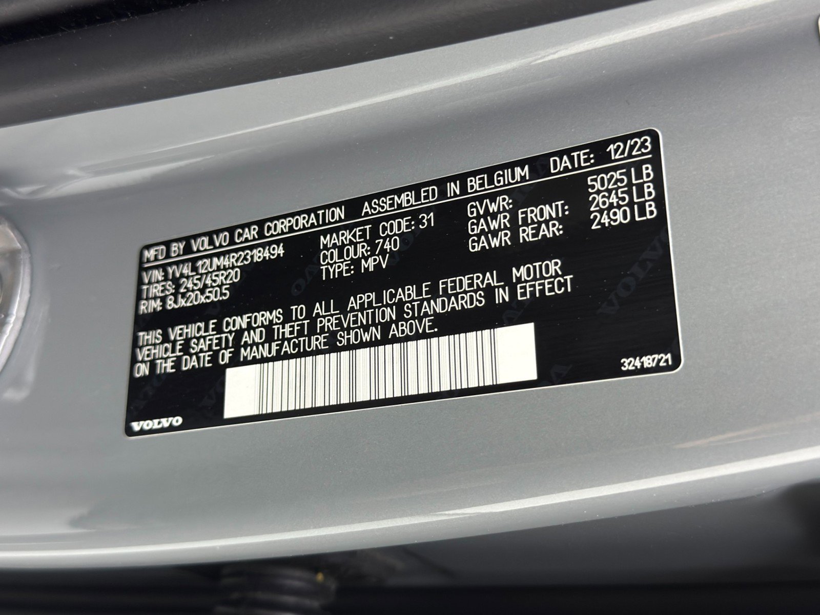 Used 2024 Volvo XC40 B5 Ultimate w/ Protection Package Premier image 49