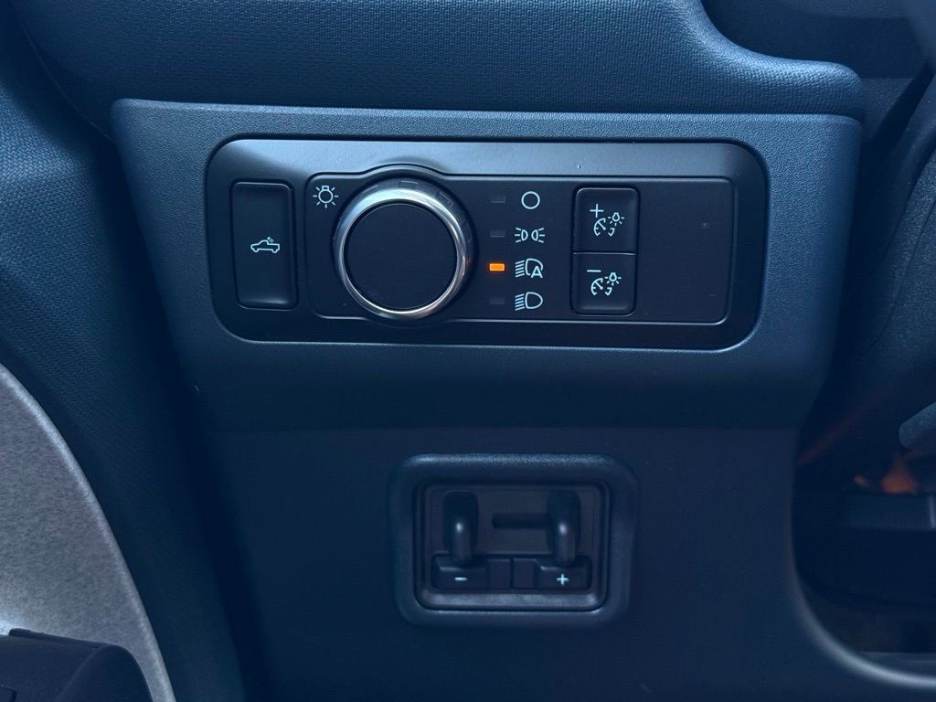 Used 2025 Ford Maverick XLT w/ XLT Luxury Package image 27