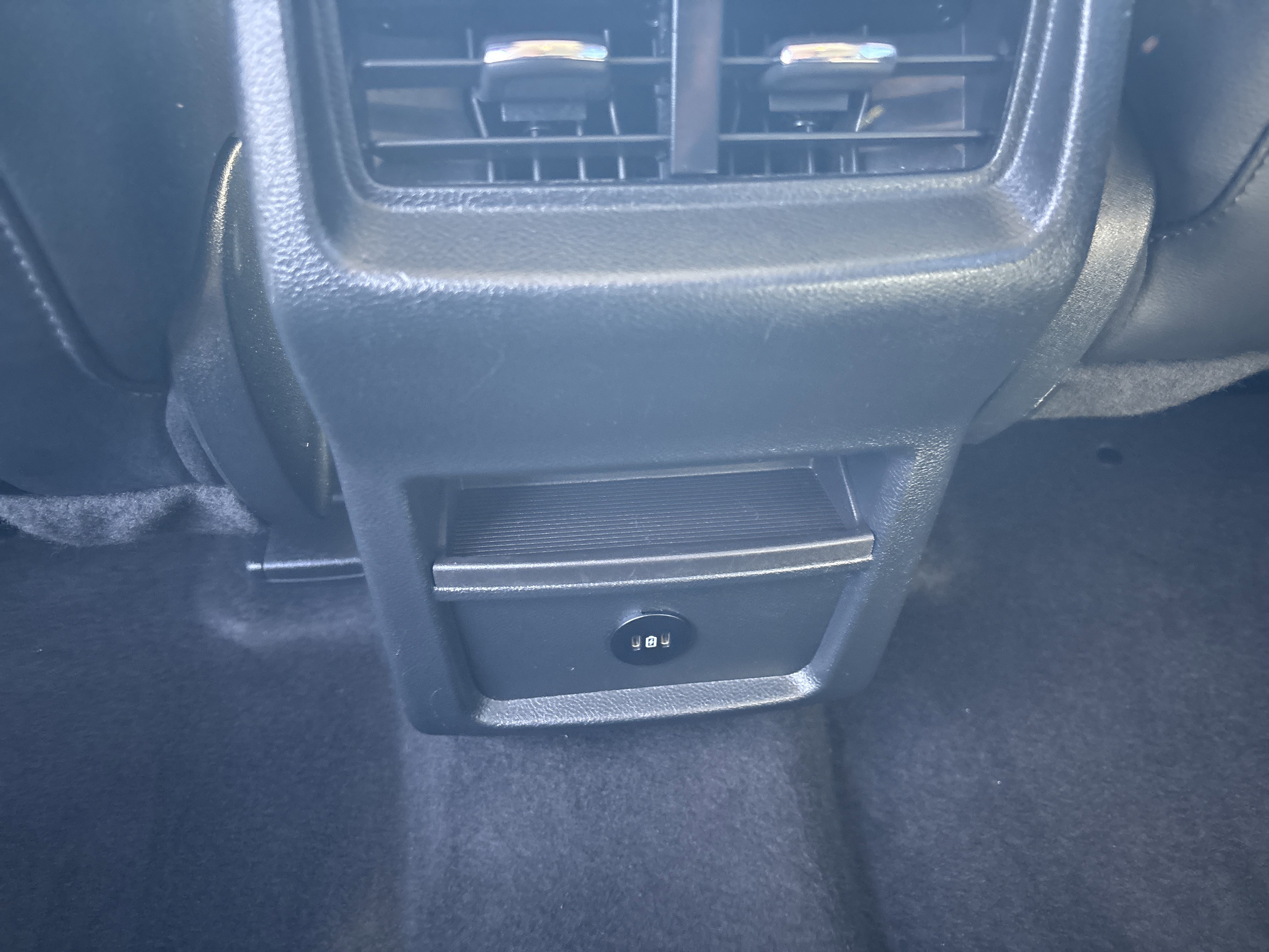 Used 2024 Ford Edge SEL image 14