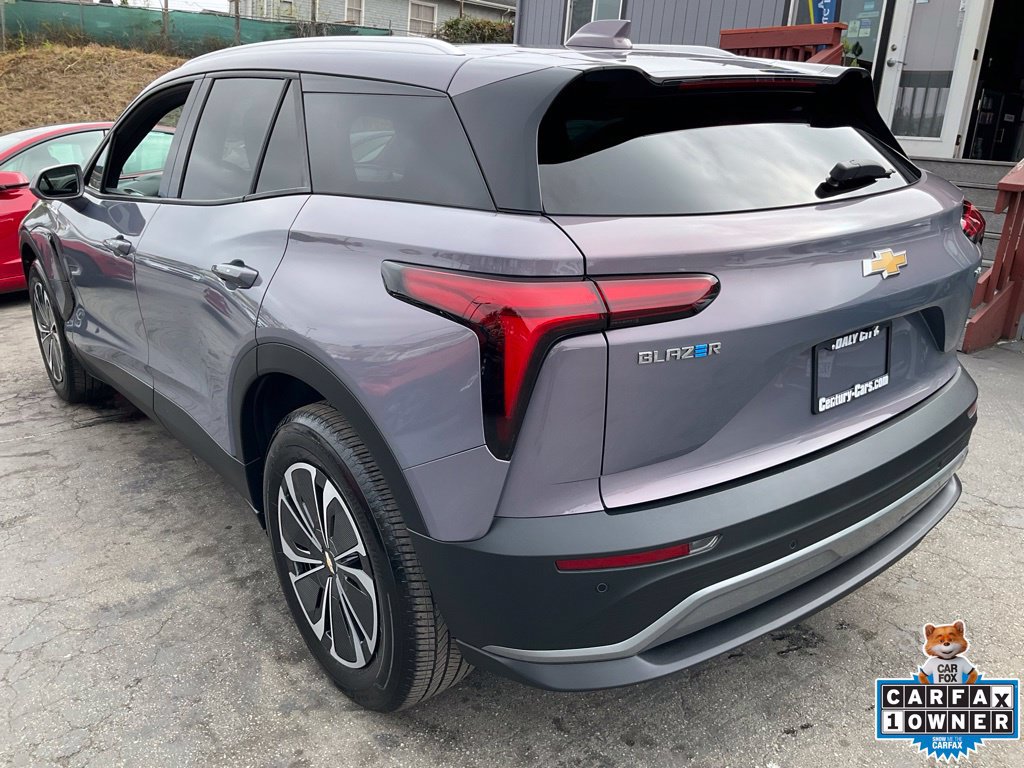 Used 2024 Chevrolet Blazer EV LT AWD/4WD image 90