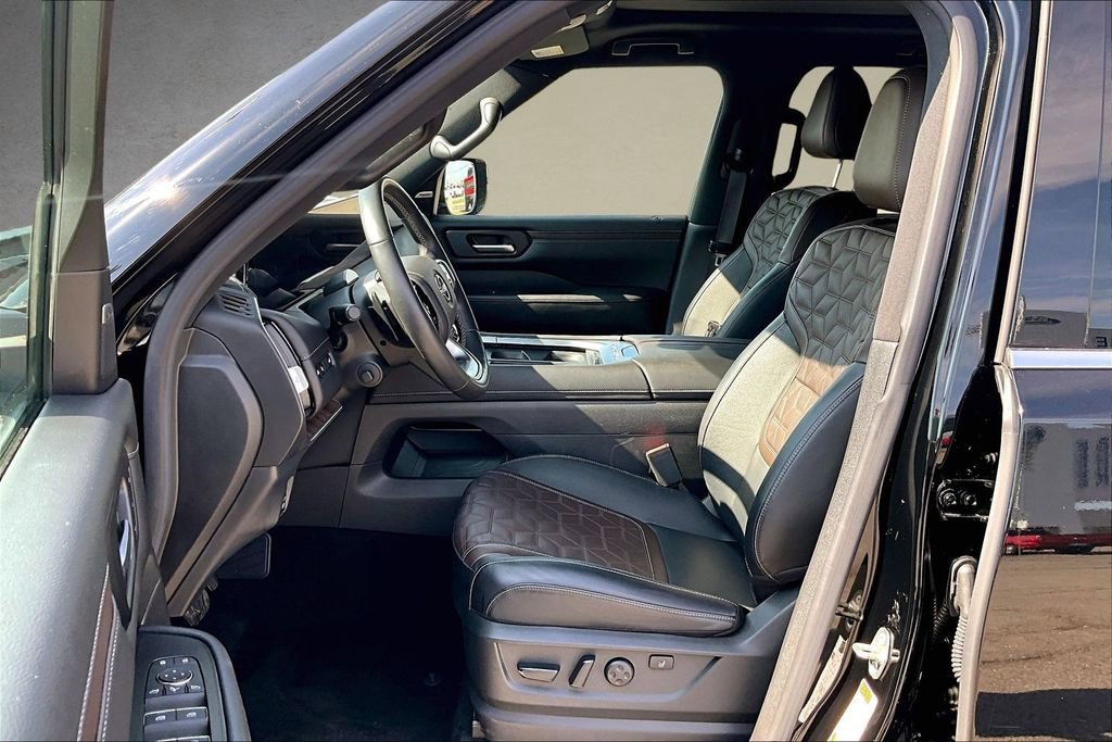 Used 2025 Nissan Armada Platinum Reserve image 22