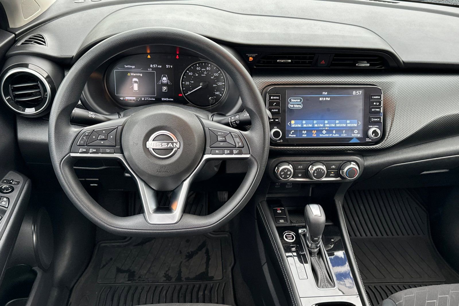 Used 2024 Nissan Kicks SV image 15