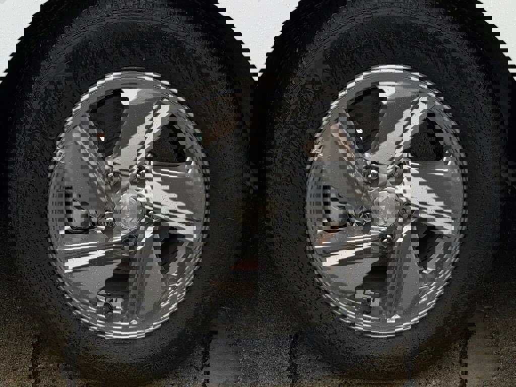 Certified 2025 Hyundai Elantra SE w/ Cargo Package image 7