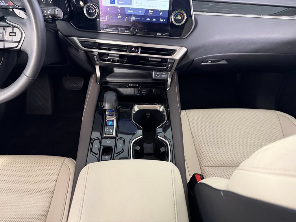 Used 2024 Lexus RX 350 FWD image 17