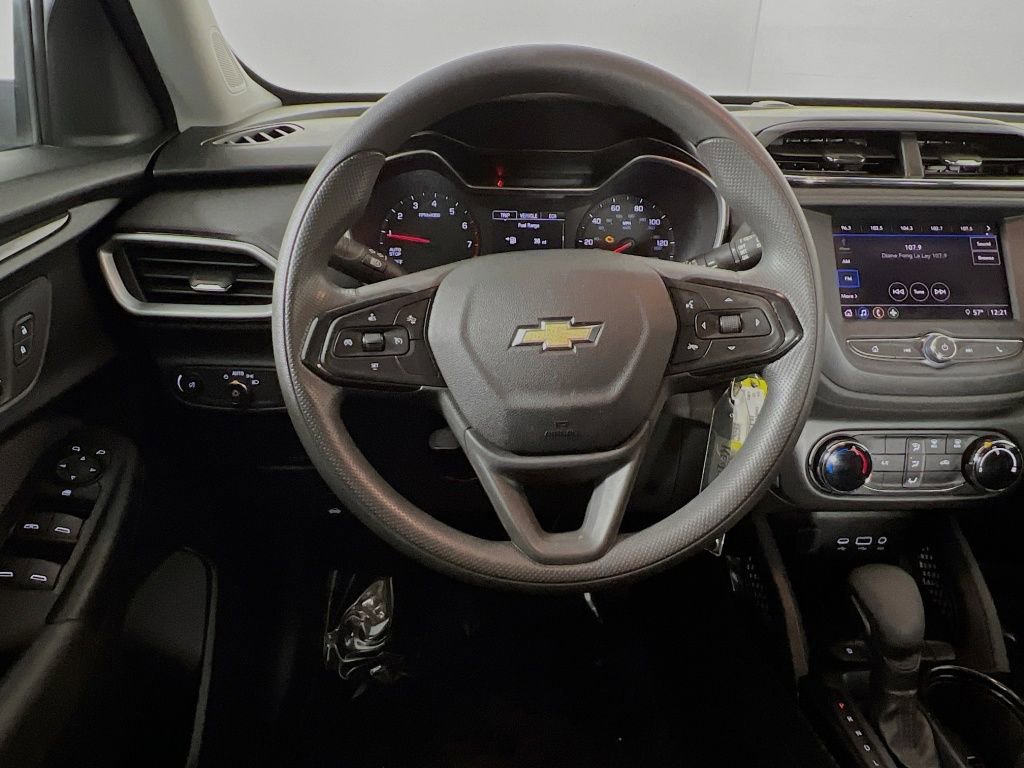 Used 2021 Chevrolet TrailBlazer LS image 11