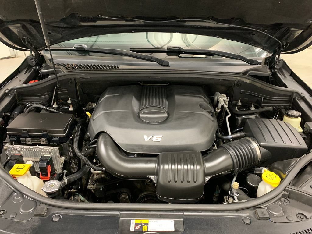 Used 2015 Jeep Grand Cherokee Limited AWD/4WD image 15