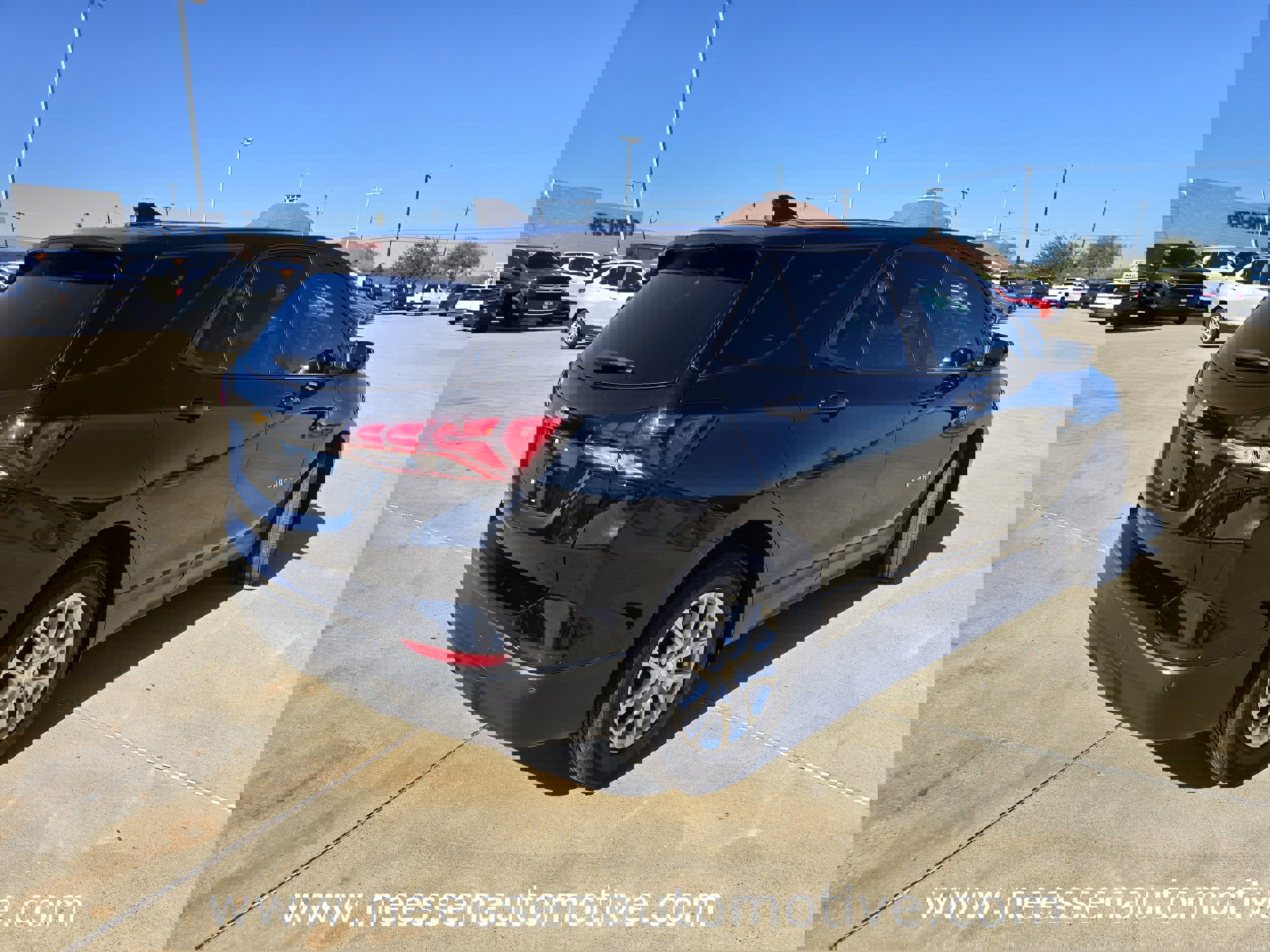 Used 2024 Chevrolet Equinox LS w/ LS Convenience Package image 7