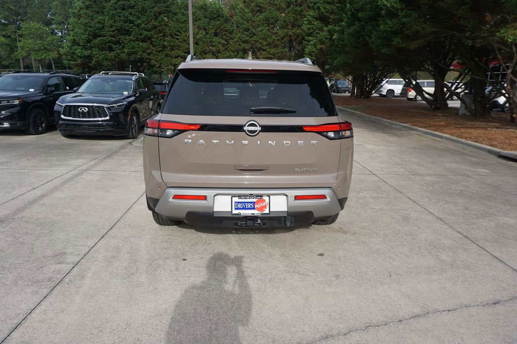 Used 2025 Nissan Pathfinder Platinum FWD image 25