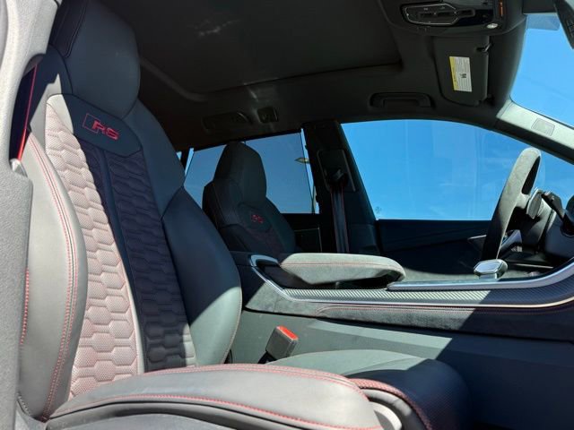 Used 2025 Audi RS Q8 performance image 19