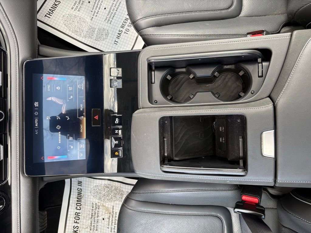 Used 2025 INFINITI QX80 Sensory image 40