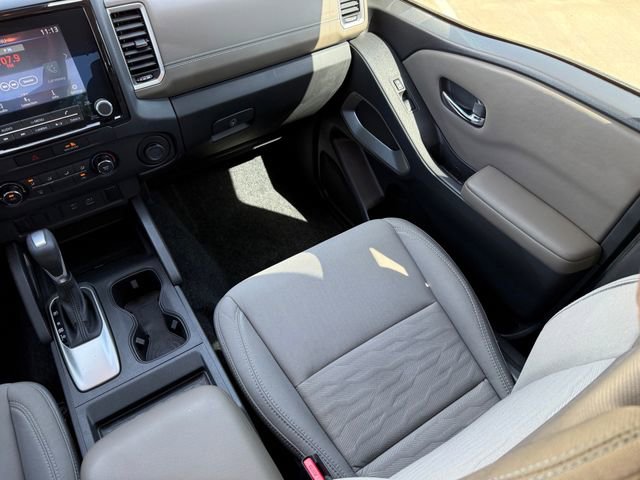 Used 2022 Nissan Frontier SV image 26