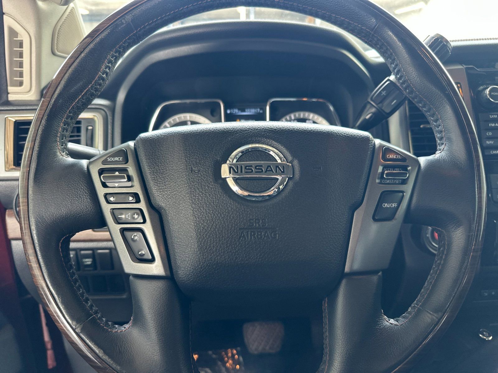 Used 2016 Nissan Titan Platinum Reserve RWD image 21