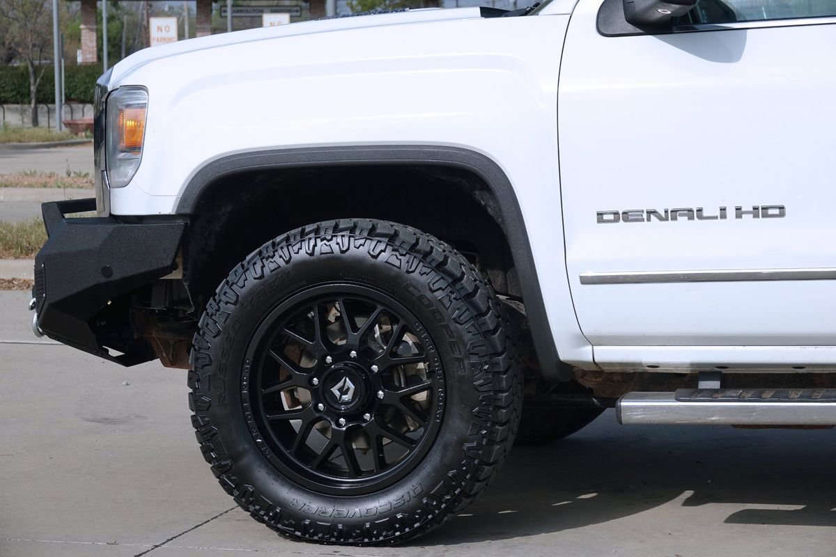 Used 2015 GMC Sierra 2500 Denali w/ Duramax Plus Package AWD/4WD image 11