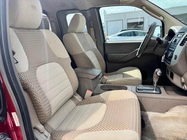 Used 2011 Nissan Frontier SV RWD image 20