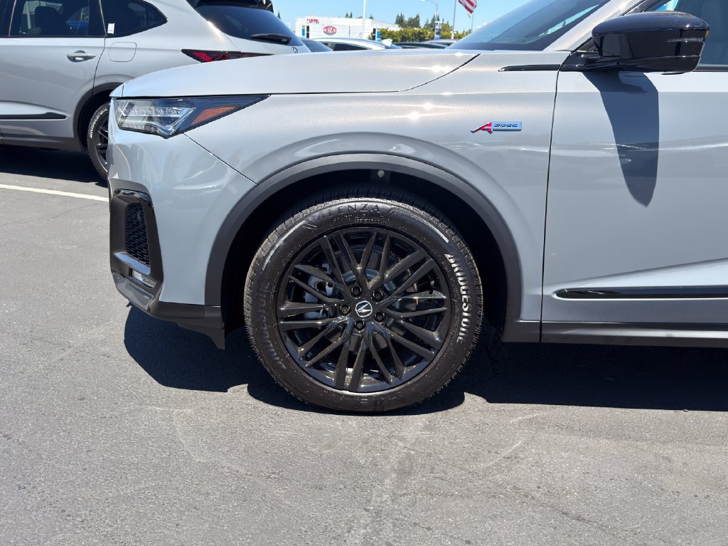 Used 2026 Acura MDX A-Spec w/ Advance Package AWD/4WD image 5