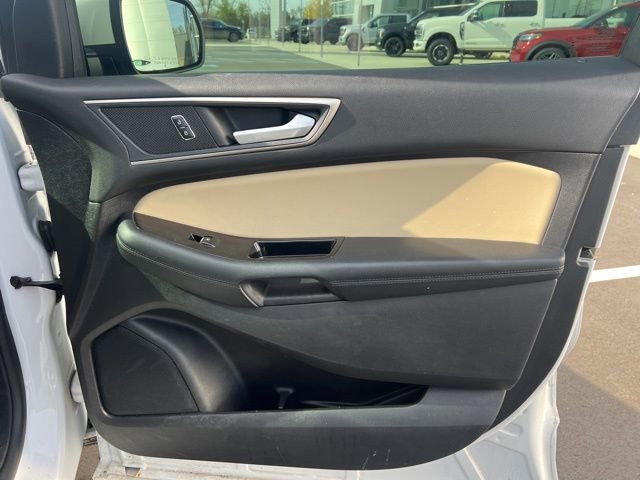 Used 2020 Ford Edge SEL w/ Convenience Package AWD/4WD image 10