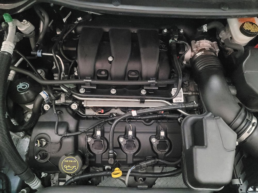 Used 2019 Ford Explorer XLT w/ Equipment Group 202A image 30