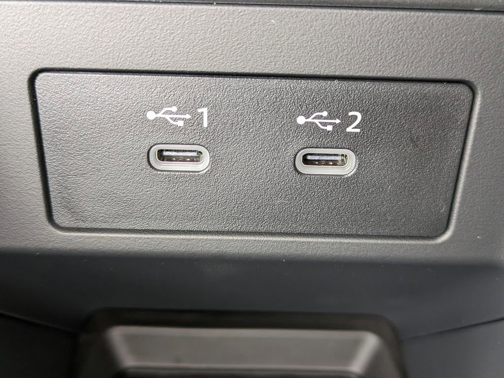New 2025 Nissan Armada SL w/ Captain's Chari Seat Package image 22