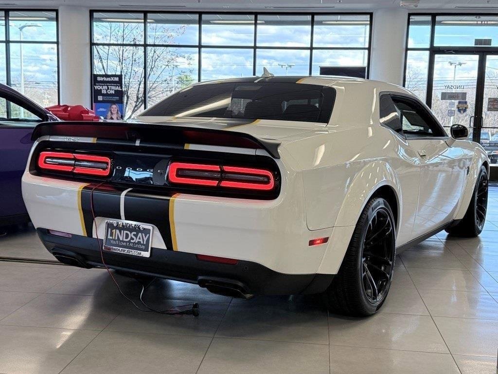 Used 2022 Dodge Challenger SRT Hellcat image 11