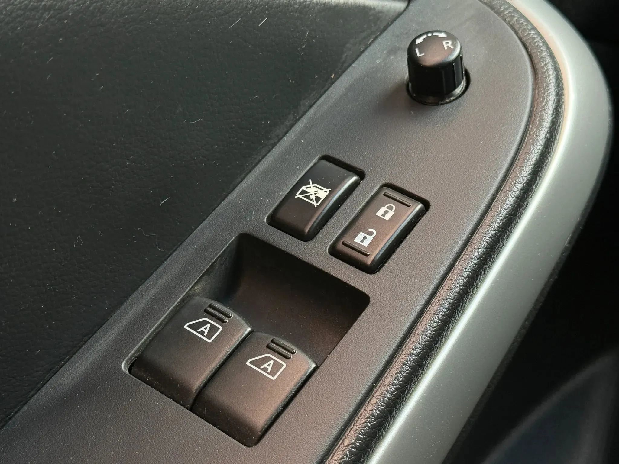 Used 2013 Nissan Altima 2.5 S w/ Premium Pkg FWD image 23