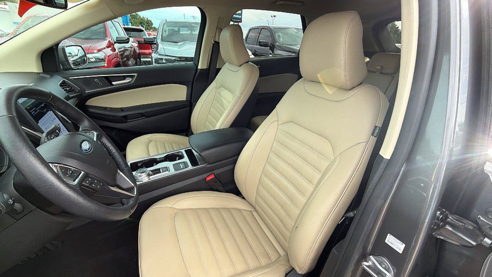 Used 2023 Ford Edge SEL w/ Convenience Package AWD/4WD image 16